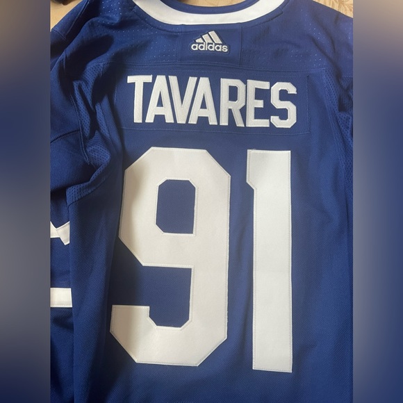 John Tavares Toronto Maple Leafs Jersey - Picture 6 of 8